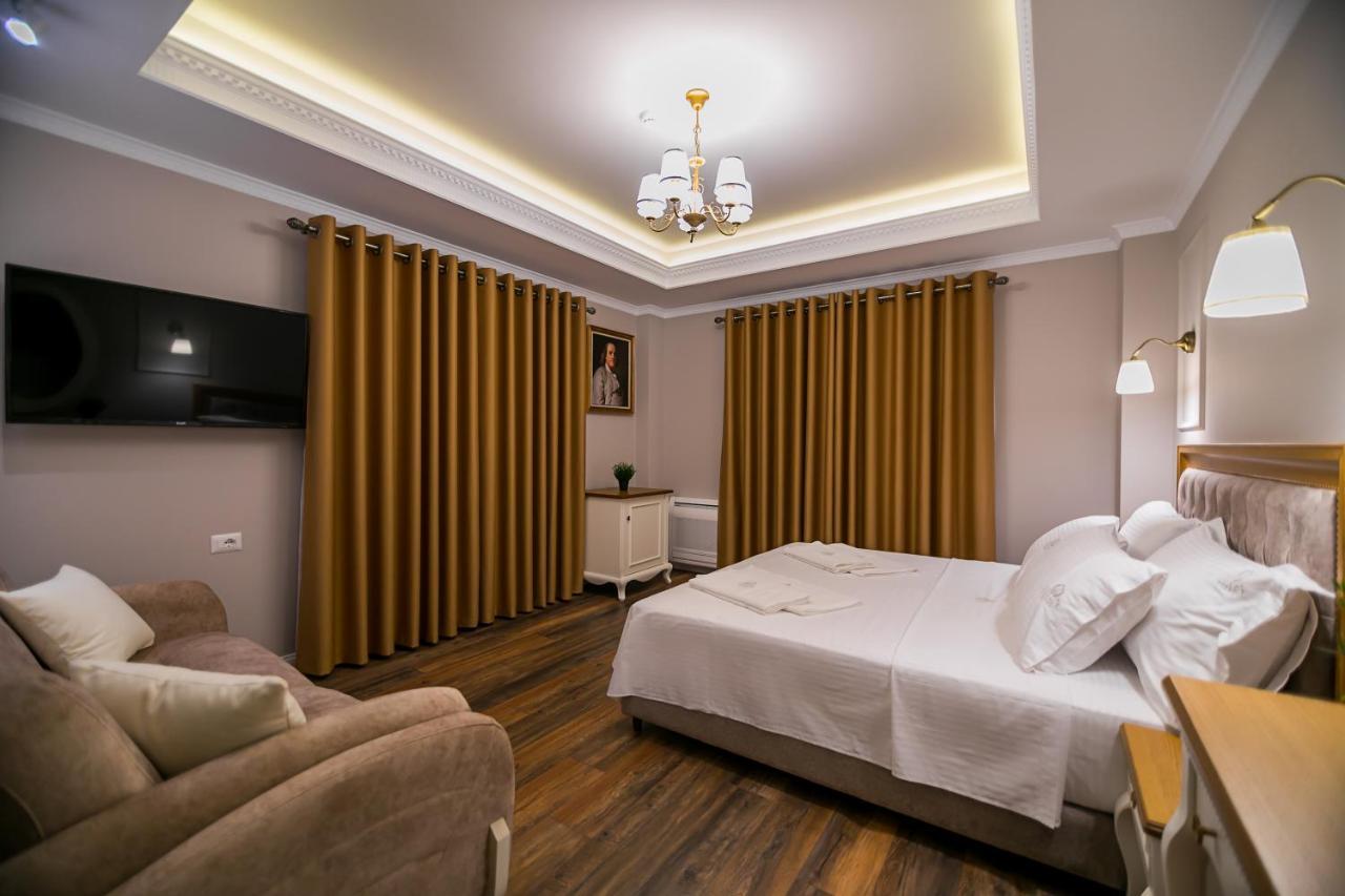 Legacy Boutique Hotel Korça Kültér fotó