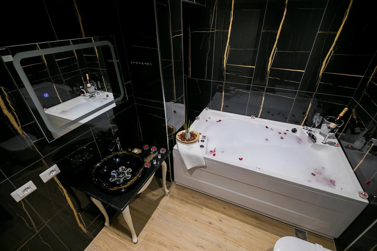 Legacy Boutique Hotel Korça Kültér fotó