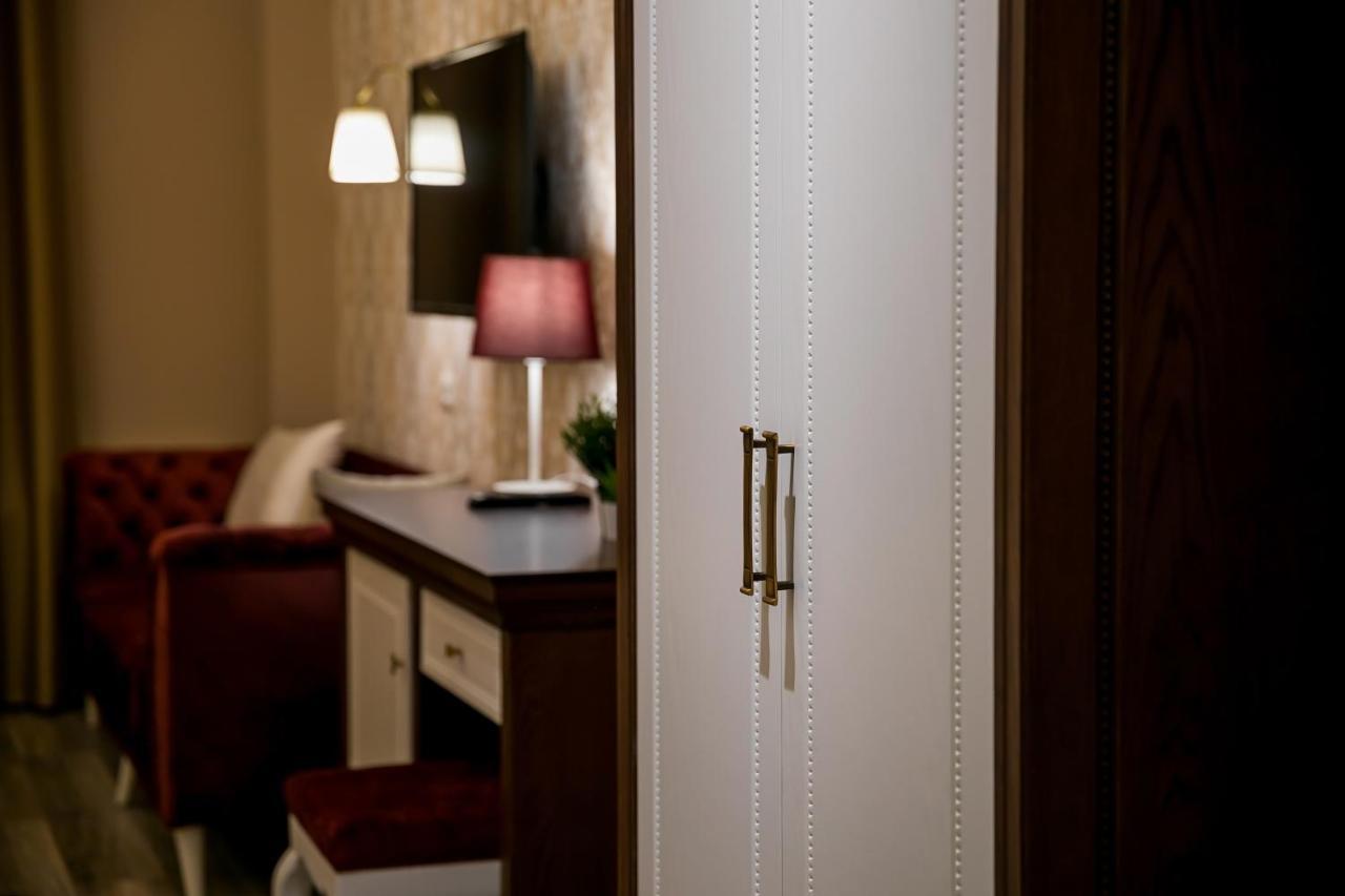 Legacy Boutique Hotel Korça Kültér fotó