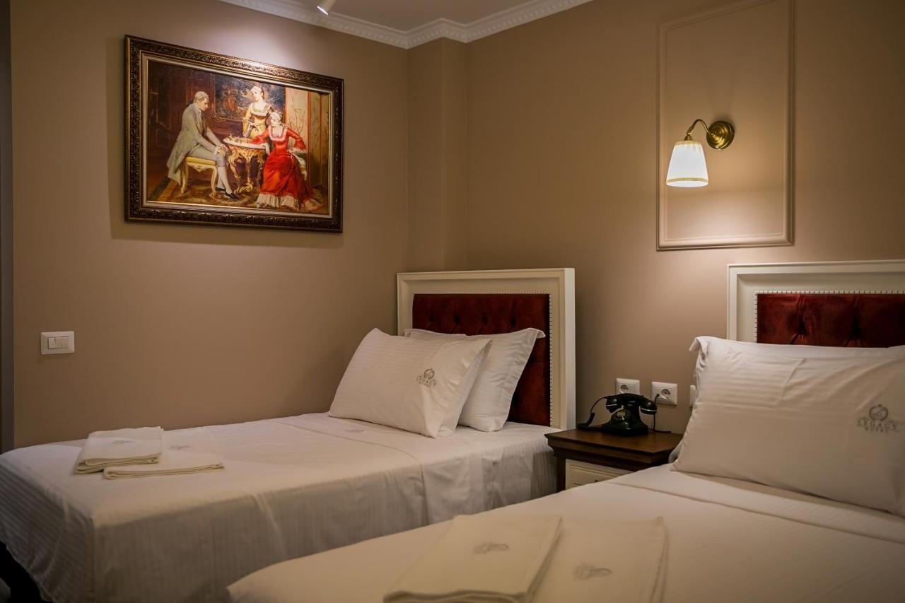 Legacy Boutique Hotel Korça Kültér fotó