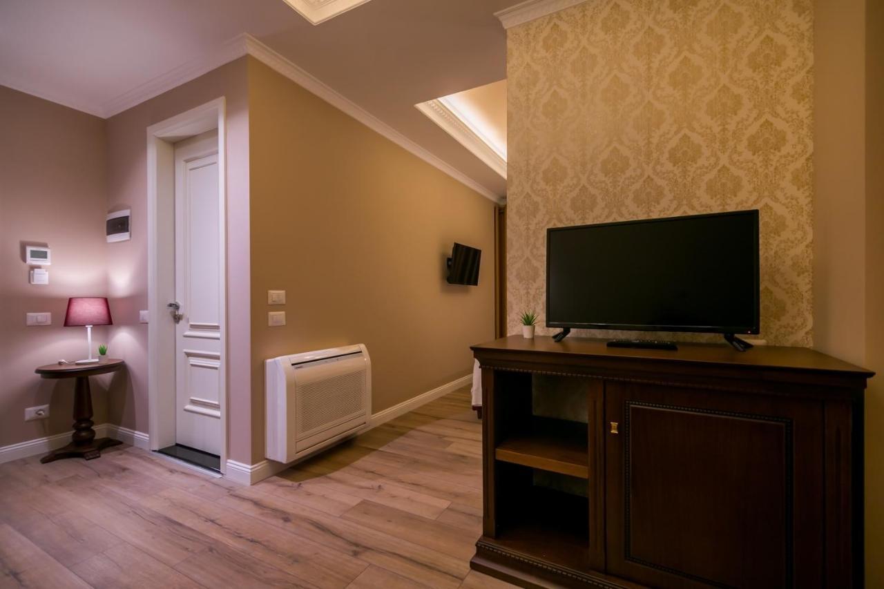 Legacy Boutique Hotel Korça Kültér fotó