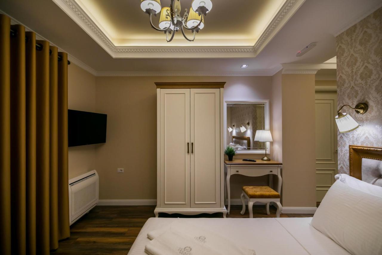 Legacy Boutique Hotel Korça Kültér fotó